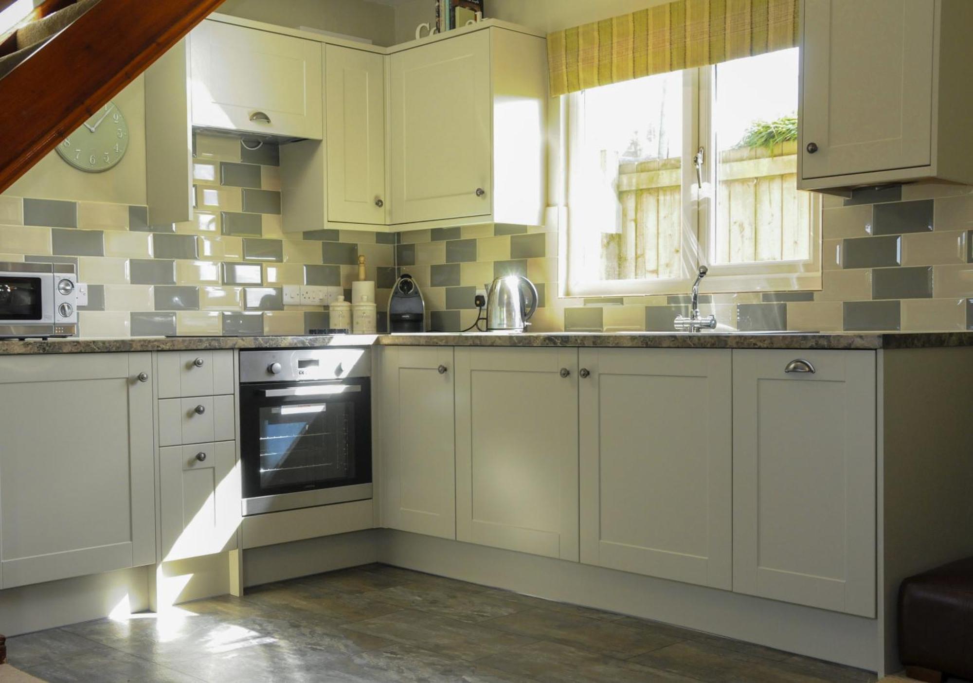 The Poplars Rooms & Cottages Тирск Екстериор снимка