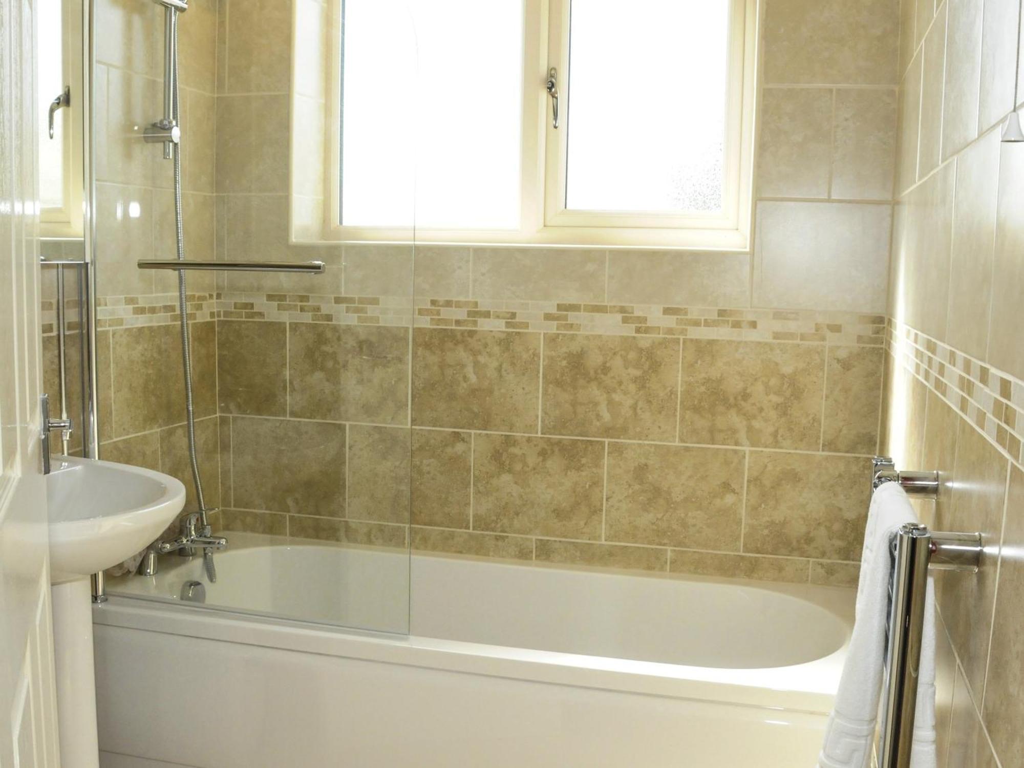 The Poplars Rooms & Cottages Тирск Екстериор снимка