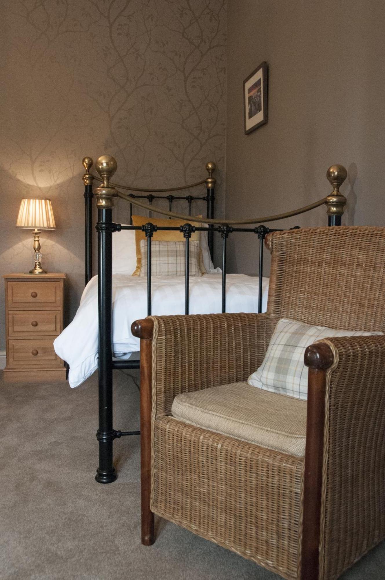 The Poplars Rooms & Cottages Тирск Екстериор снимка